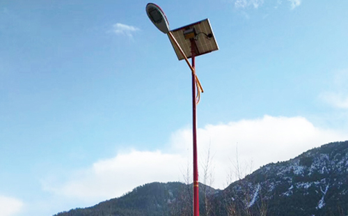 如何选择高质量的新和太阳能路灯材料：全方位指南