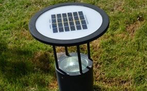 别墅庭院氛围营造：新和草坪灯选型与布光技巧