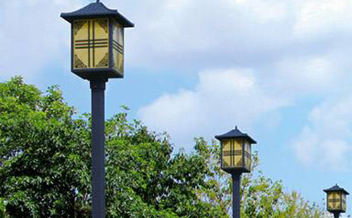 新和庭院灯安装间距与布灯设计全解析