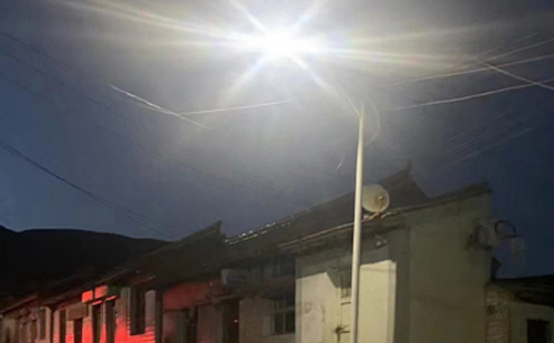 农村院子里最适合的新和太阳能路灯亮度与安装要点 农村院子里最适合的新和太阳能路灯亮度与安装要点