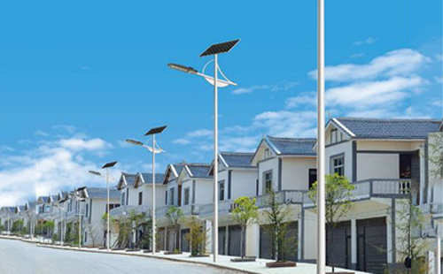 新和太阳能路灯配置与在乡村道路照明中的应用 新和太阳能路灯配置与在乡村道路照明中的应用